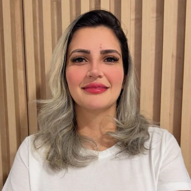 Débora Pedroso Righi Köhler
